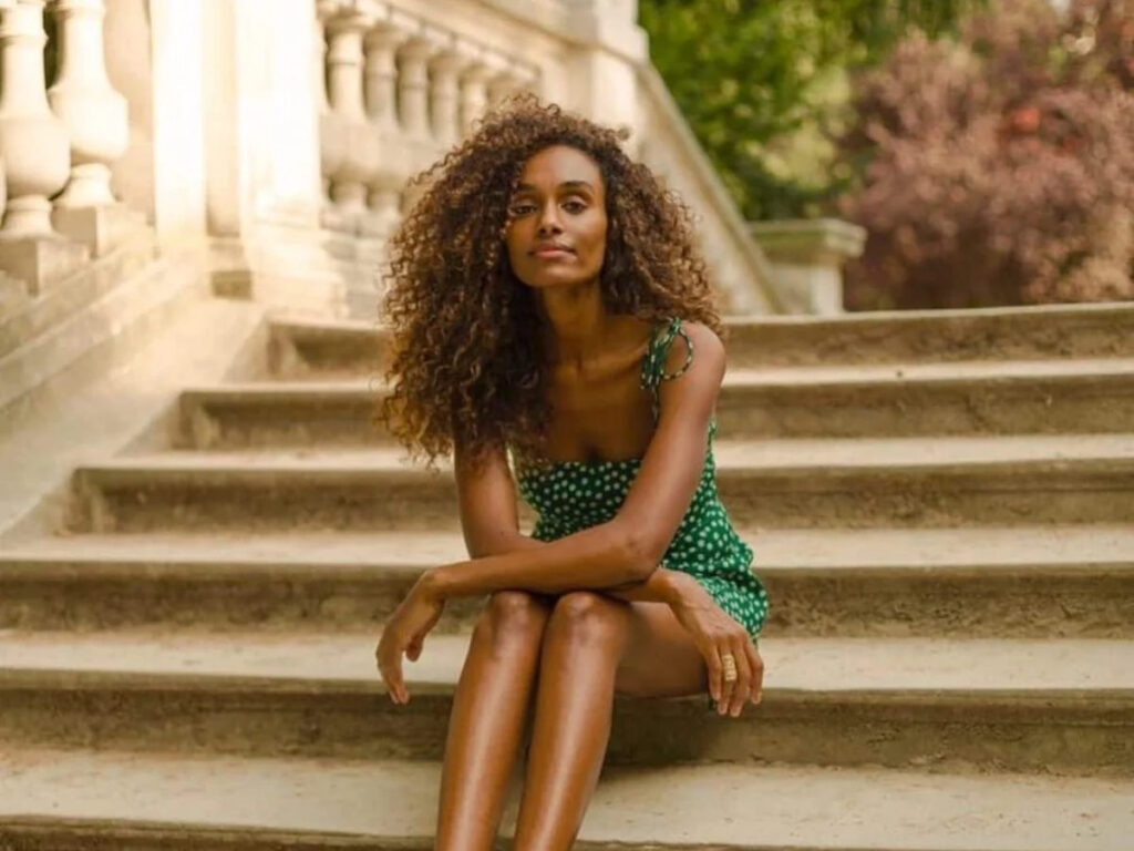 Gelila Bekele supports "Charity with Water"